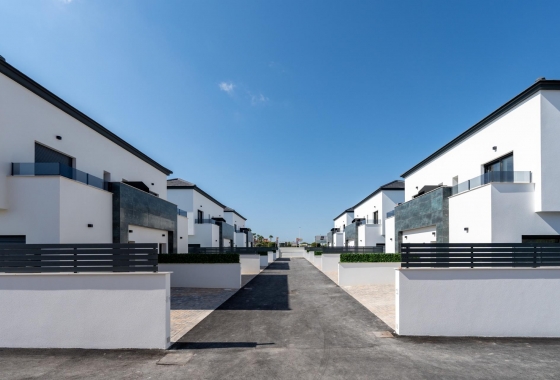 Nybyggnation - Radhus - Gran Alacant