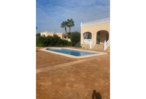 Resale - Villa - Catral - Costa Blanca