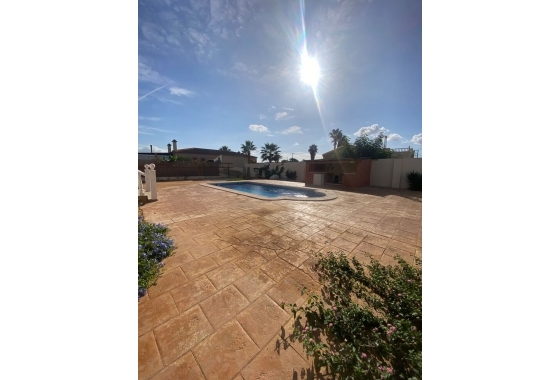 Resale - Villa - Catral - Costa Blanca