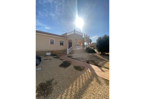 Resale - Villa - Catral - Costa Blanca