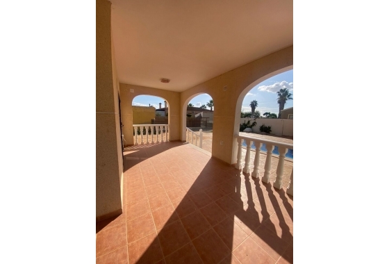 Resale - Villa - Catral - Costa Blanca