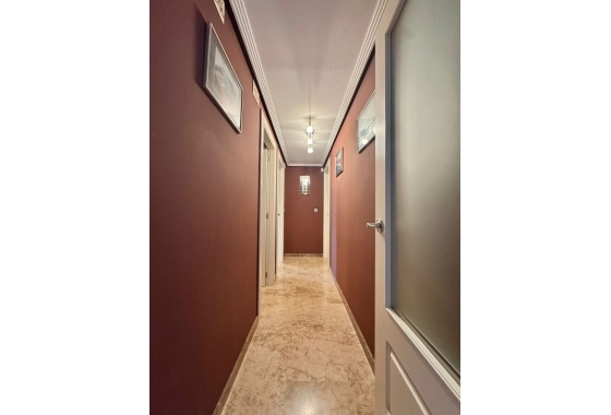 Resale - Apartment / flat - Benidorm - Costa Blanca