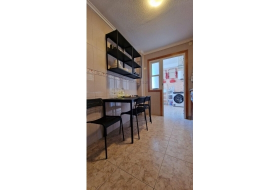 Herverkoop - Appartement / flat - Torrevieja - Playa de los Locos