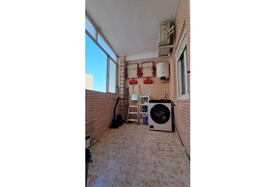 Herverkoop - Appartement / flat - Torrevieja - Playa de los Locos