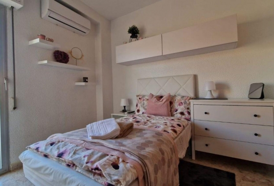Herverkoop - Appartement / flat - Torrevieja - Playa de los Locos