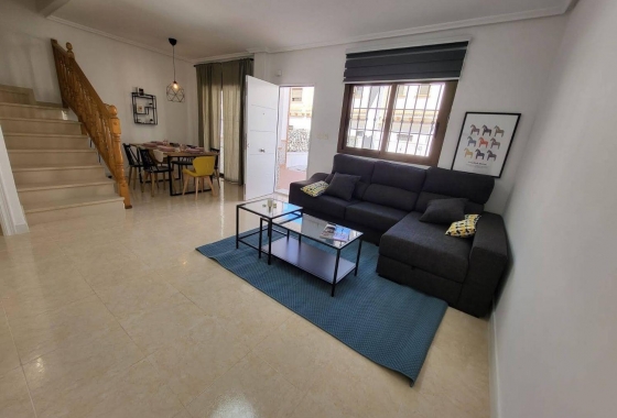 Resale - Townhouse - San Miguel de Salinas - Ciudad De Las Comunicaciones