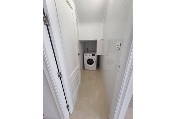 Resale - Townhouse - San Miguel de Salinas - Ciudad De Las Comunicaciones