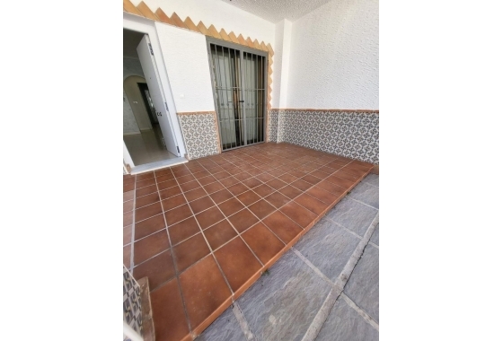 Resale - Townhouse - San Miguel de Salinas - Ciudad De Las Comunicaciones