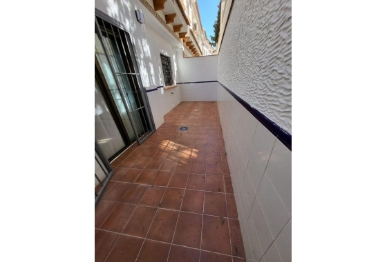Resale - Townhouse - San Miguel de Salinas - Ciudad De Las Comunicaciones