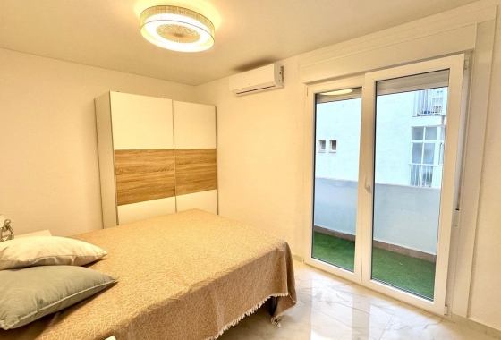 Herverkoop - Appartement / flat - Torrevieja - Playa del Cura