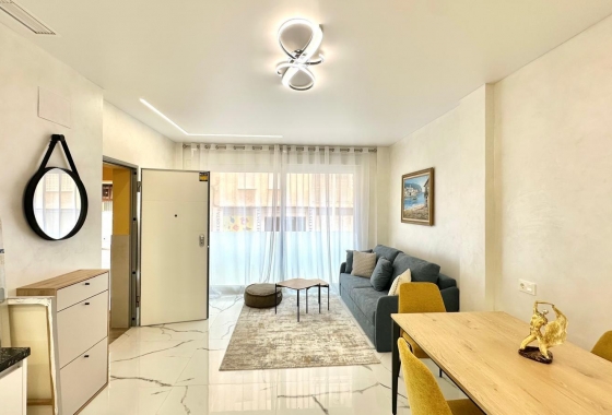 Wiederverkauf - Wohnung - Torrevieja - Playa del Cura