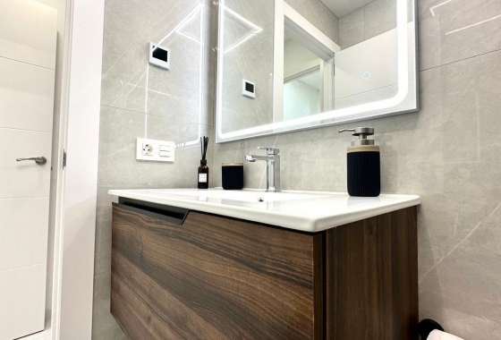 Wiederverkauf - Wohnung - Torrevieja - Playa del Cura