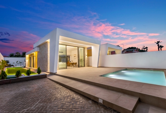 Herverkoop - Villa - El Chaparral - Inland