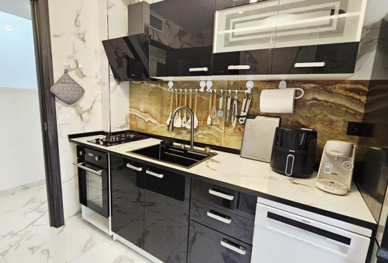 Перепродажа - Квартира - Torrevieja - Acequion