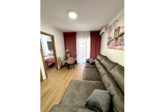 Herverkoop - Appartement / flat - Torrevieja - Playa del Cura