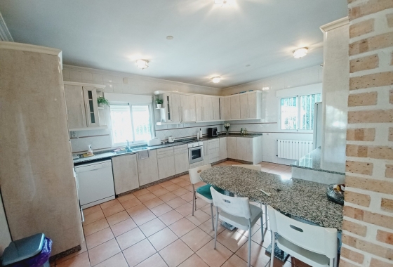 Herverkoop - Villa - Canadas De San Pedro - Inland