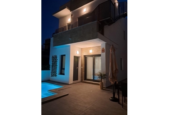 Wiederverkauf - Villa - Torrevieja - La Siesta - El Salado - Torreta