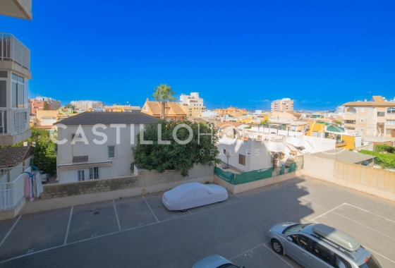 Wiederverkauf - Wohnung - Torrevieja - Centro