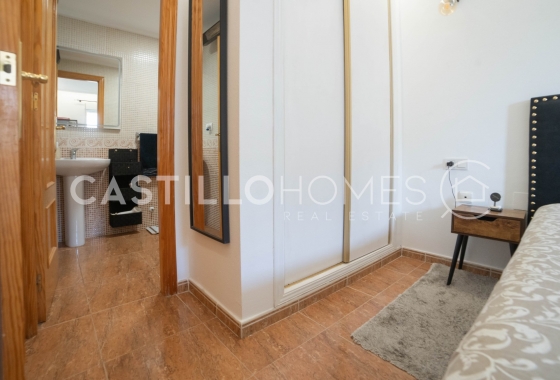 Resale - Apartment / flat - Torrevieja - Sector 25