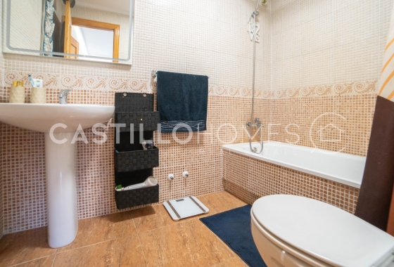 Resale - Apartment / flat - Torrevieja - Sector 25