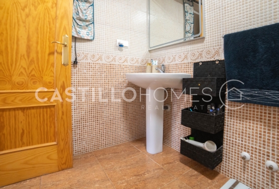 Resale - Apartment / flat - Torrevieja - Sector 25