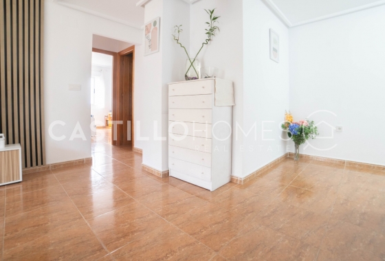 Resale - Apartment / flat - Torrevieja - Sector 25