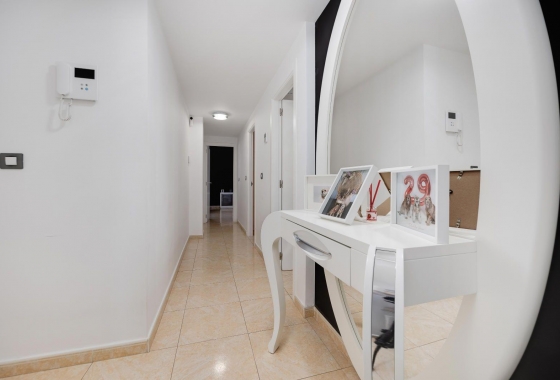 Wiederverkauf - Wohnung - Torrevieja - Centro