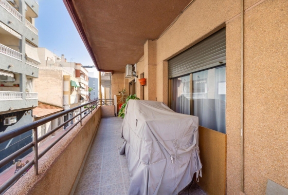 Wiederverkauf - Wohnung - Torrevieja - Centro