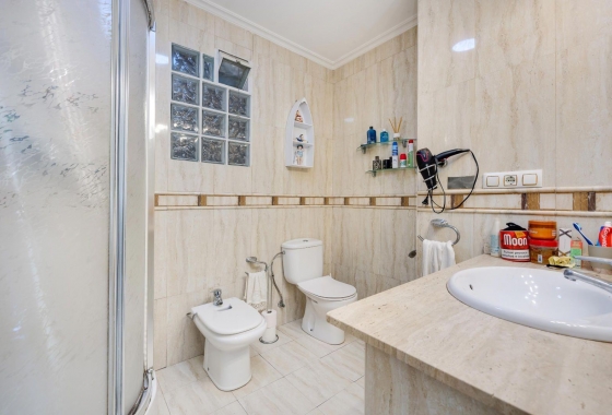 Wiederverkauf - Wohnung - Torrevieja - Centro