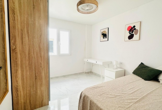 Wiederverkauf - Wohnung - Torrevieja - Playa del Cura