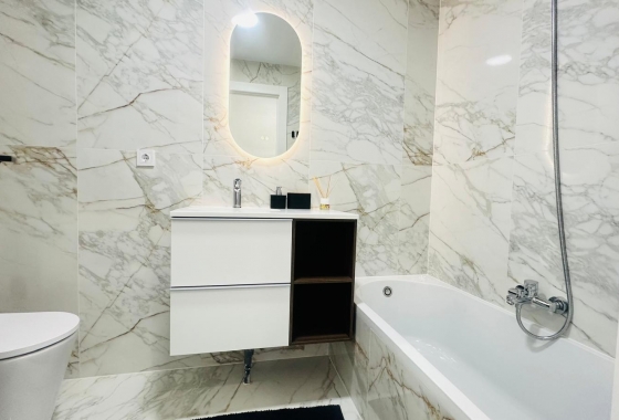 Wiederverkauf - Wohnung - Torrevieja - Playa del Cura