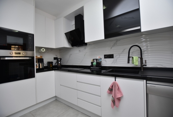 Herverkoop - Herenhuis - Algorfa - Inland