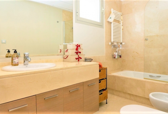 Herverkoop - Villa - Orihuela Costa - Inland