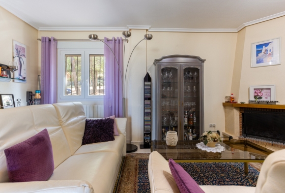 Resale - Villa - La Zarza