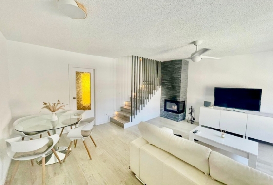 Resale - Townhouse - Aquilas