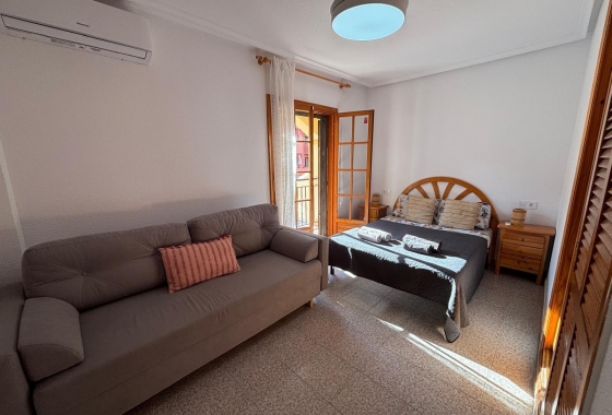 Herverkoop - Appartement / flat - Torrevieja - Los Frutales