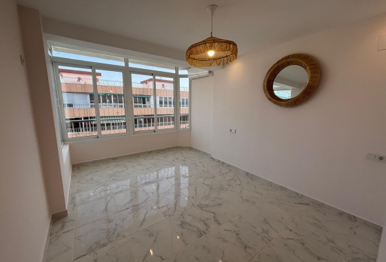 Herverkoop - Penthouse - Torrevieja - Acequion