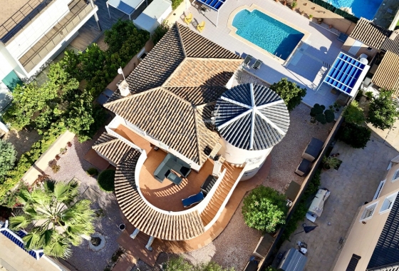 Herverkoop - Villa - La Zenia - Costa Blanca