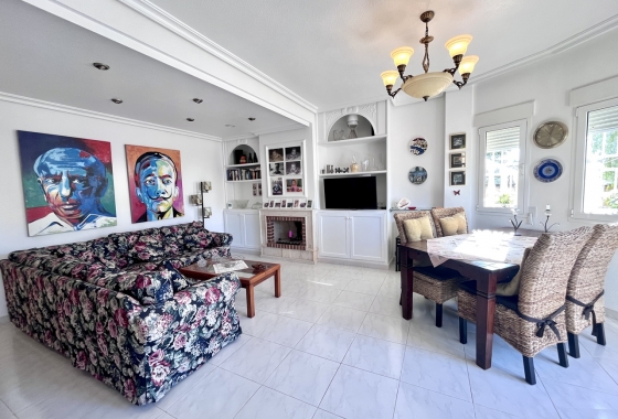 Herverkoop - Villa - La Zenia - Costa Blanca