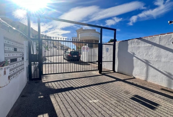 Wiederverkauf - Stadthaus - Orihuela Costa - Los Almendros-la Florida