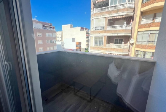 Wiederverkauf - Wohnung - Torrevieja - PARQUE DE LAS NACIONES