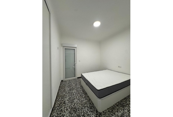 Wiederverkauf - Wohnung - Torrevieja - Centro