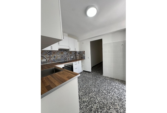 Wiederverkauf - Wohnung - Torrevieja - Centro