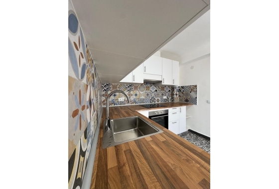 Wiederverkauf - Wohnung - Torrevieja - Centro