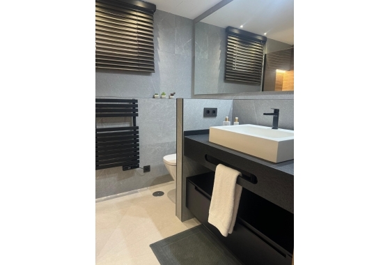 Resale - Apartment / flat - Torrevieja - La Veleta