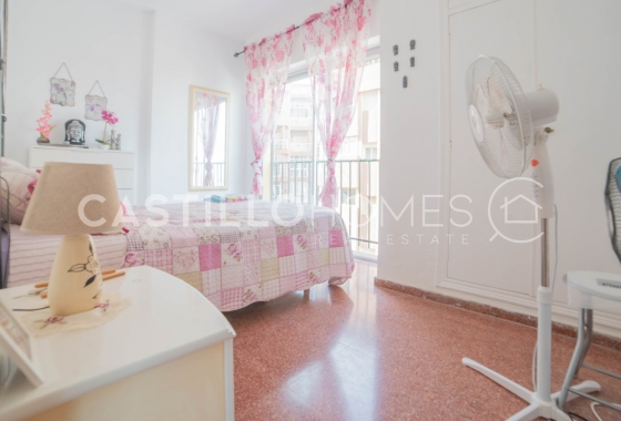 Herverkoop - Appartement / flat - Torrevieja - Playa de los Locos