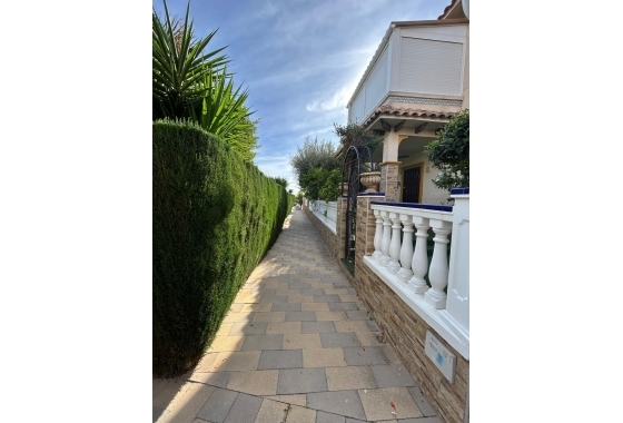 Resale - Townhouse - Orihuela Costa - Punta Prima