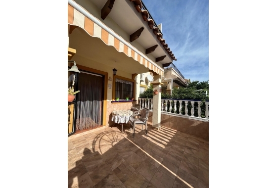 Resale - Townhouse - Orihuela Costa - Punta Prima