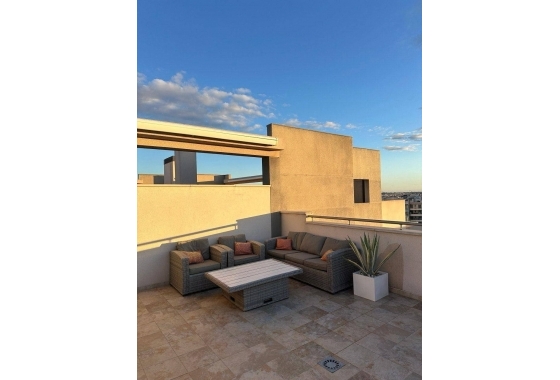 Wiederverkauf - Wohnung - Orihuela Costa - Villamartín