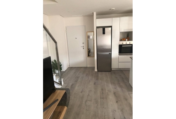 Wiederverkauf - Wohnung - Orihuela Costa - Villamartín